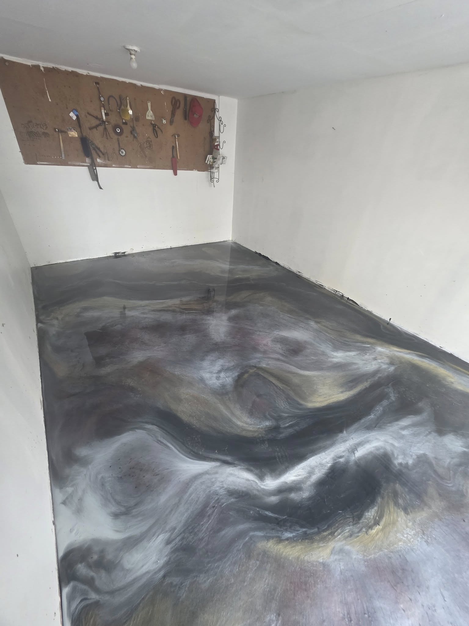 Polished epoxy floor